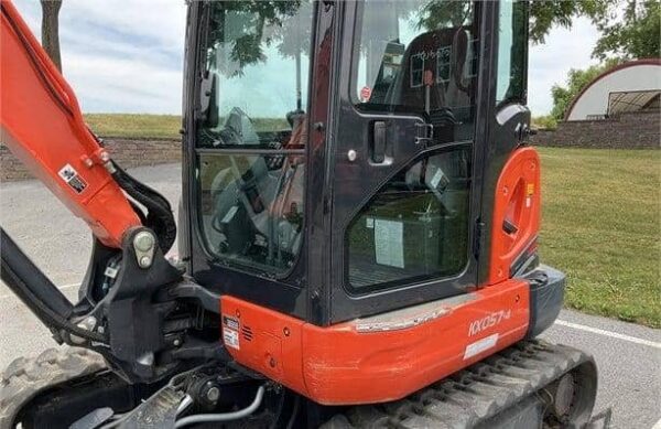 1-18-2.jpg Mini-pelle Kubota KX057-4 – 2018 – 5,5 T