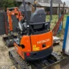 1-31-1.webp Mini-Pelle Hitachi 17U – 2023 – Seulement 223 h – Comme Neuve