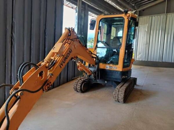 Mini-pelle Hyundai Robex 25Z-9A – Occasion