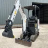 Mini-pelle Bobcat E17