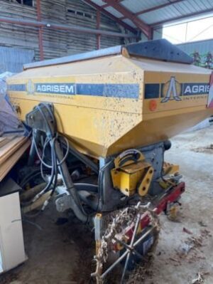 1-83-1.jpg Trémie Frontale AGRISEM NS 1900 – Capacité 1 900 L