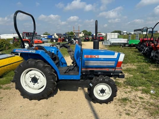 Micro-tracteur Iseki TA-210F – 21 CV – 4RM – Remanufacturé