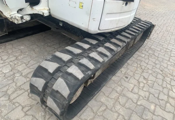 Mini-pelle CATERPILLAR 305C CR