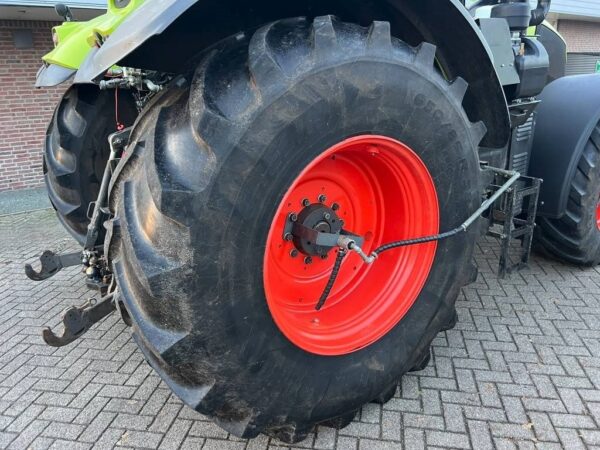Tracteur Claas AXION 810 CMATIC – 292 ch – 2016 – 7 075 h