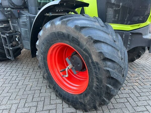Tracteur Claas AXION 810 CMATIC – 292 ch – 2016 – 7 075 h
