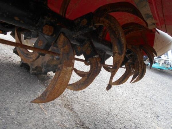 14.jpg Tracteur Yanmar d’occasion de 14 chevaux