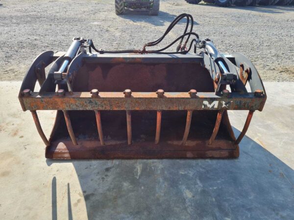 Godet multiservice Mailleux Largeur 1,6m Attelage MX
