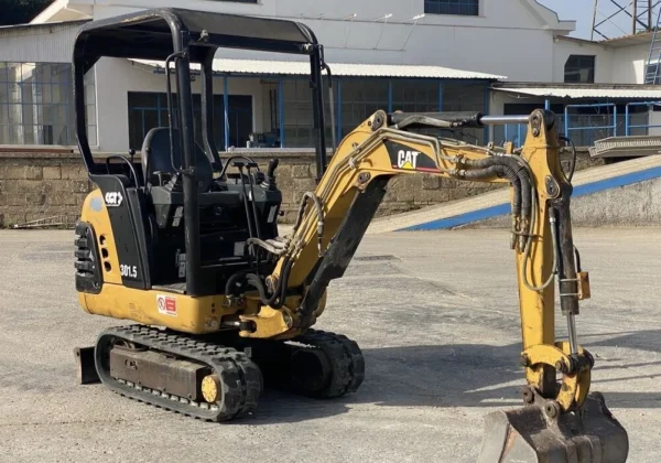 Mini-pelle CATERPILLAR 301.5