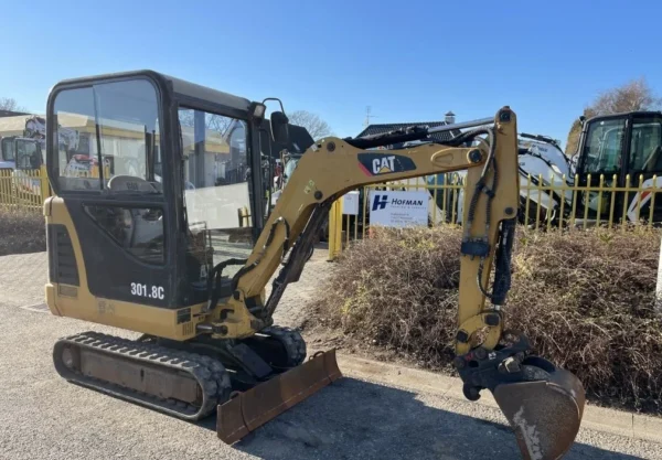 Mini-pelle CATERPILLAR 301.8C