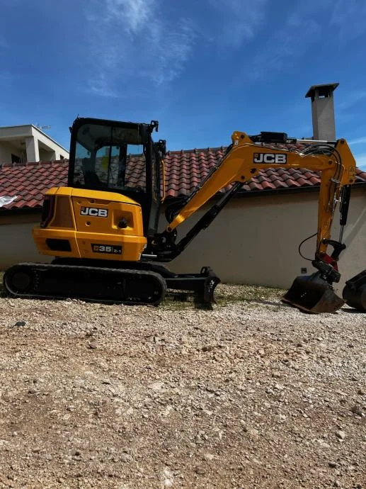 Mini-pelle JCB 35Z-1 – 2021 – 790 h – Garantie 12 mois