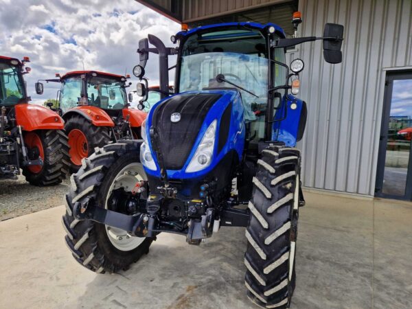 NEW HOLLAND T5