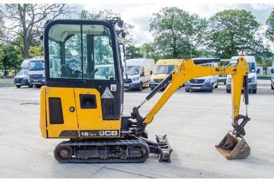 Mini-pelle JCB 8014