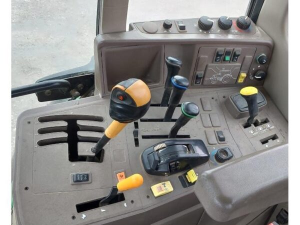 Tracteur John Deere 6150M – 150 ch – 2016 – 4 878 h