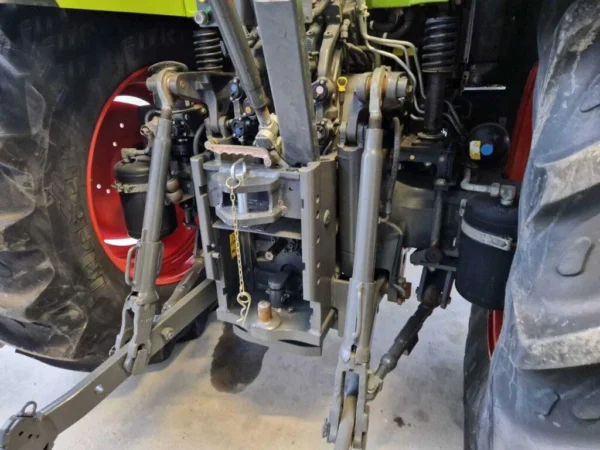 3-57.webp Tracteur CLAAS ARION 630 CIS – 2019 | 165 ch | 4RM