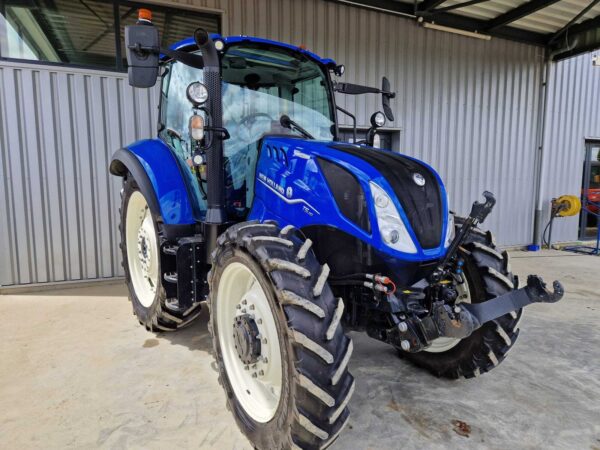 NEW HOLLAND T5