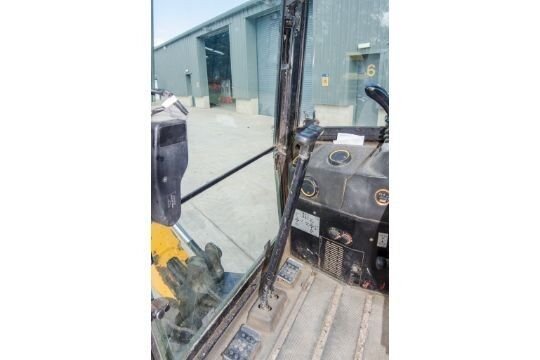 Mini-pelle JCB 8014