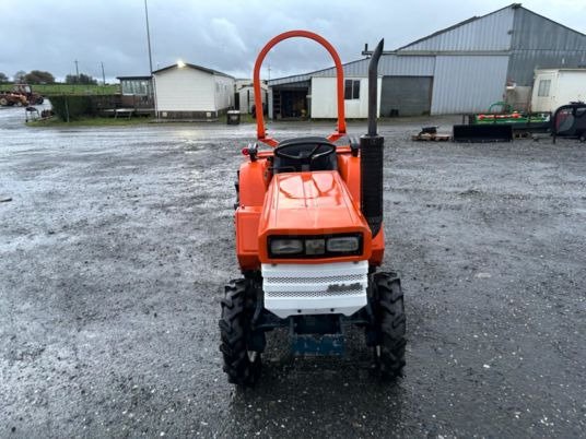Micro-tracteur Kubota B1600DT – 20 CV – 4RM – Remanufacturé