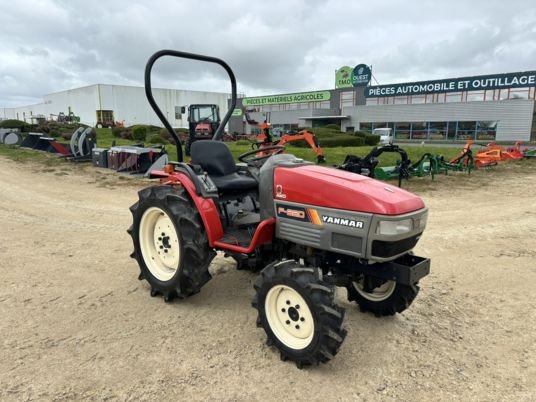 Micro-tracteur Yanmar F220D – 22 CV – 4RM
