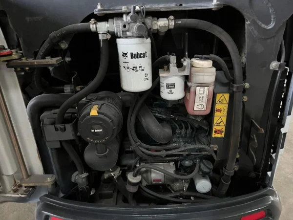 Mini-pelle Bobcat E17