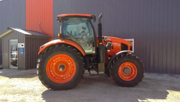 4-59.webp Tracteur Kubota M7-171P-KVT – 2018 | 171 ch | 4RM