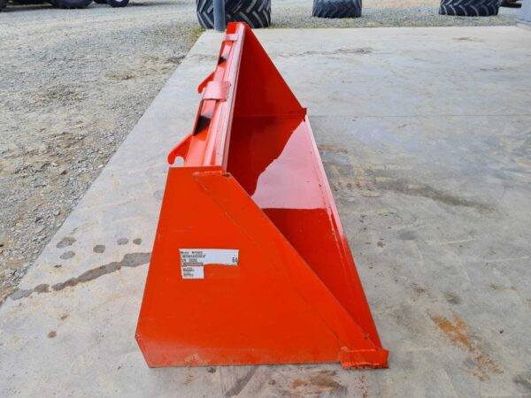 Kubota Modèle M1896E Largeur 2,4m