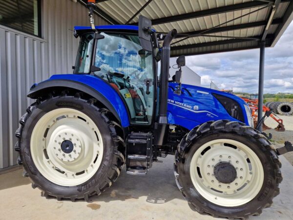 NEW HOLLAND T5