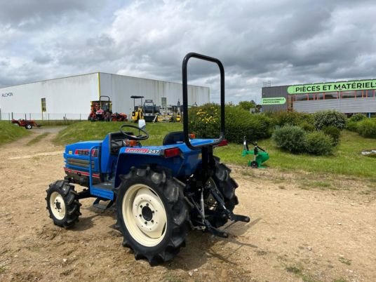 Micro-tracteur Iseki 247 – 24 CV – 4RM – Remanufacturé