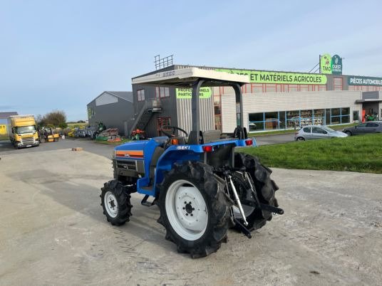 Micro-tracteur Iseki SIAL 243 – 24 CV – 4RM – Remanufacturé