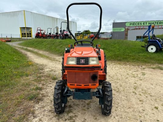 Micro-tracteur Kubota B1-16 – 16 CV – 4RM – Remanufacturé