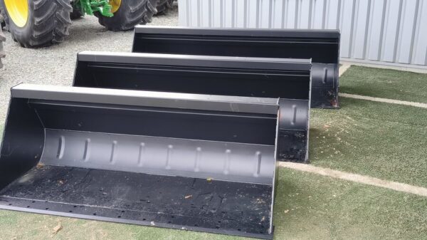4-8-3.jpg Godet Quicke 220 cm