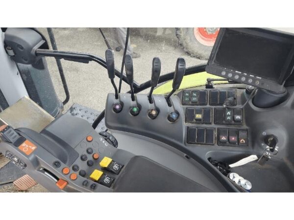 4-95.jpg Tracteur Claas ARION 610 CIS – 145 ch – 4RM – 2020