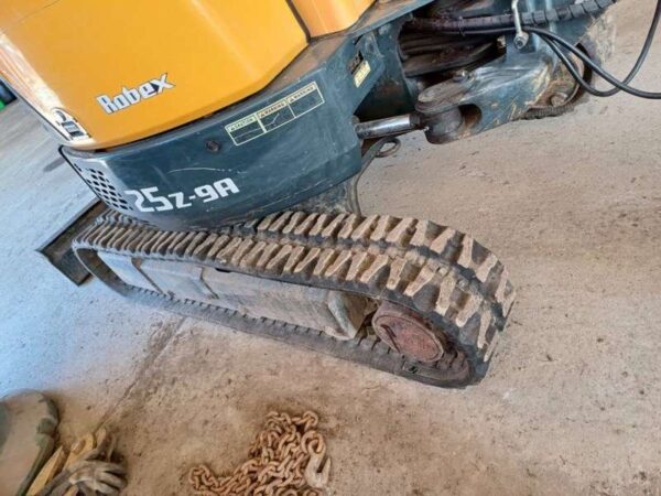 Mini-pelle Hyundai Robex 25Z-9A – Occasion