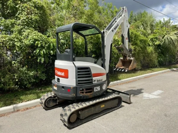 5-5-2.webp Mini-pelle Bobcat E26