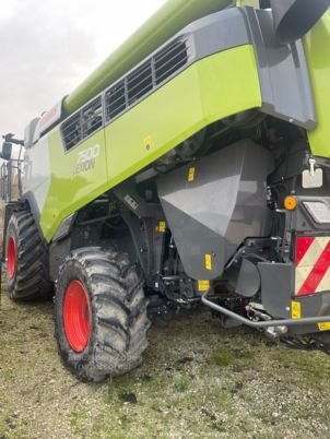 5-58.jpg Moissonneuse-batteuse Claas LEXION 7500 – Rotor – Coupe 9,30 m