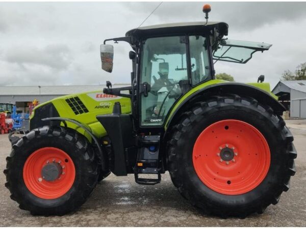 Tracteur Claas ARION 650 CEBIS – 185 ch – 4RM – 2020