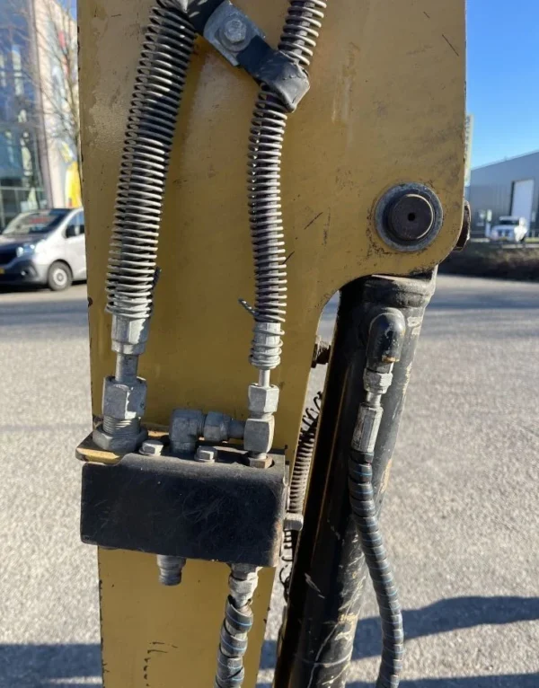 Mini-pelle CATERPILLAR 301.8C