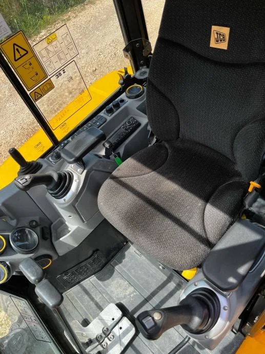 Mini-pelle JCB 35Z-1 – 2021 – 790 h – Garantie 12 mois