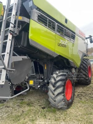 6-53.jpg Moissonneuse-batteuse Claas LEXION 7500 – Rotor – Coupe 9,30 m