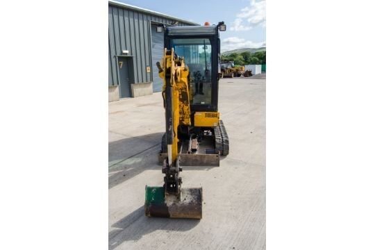 Mini-pelle JCB 8014