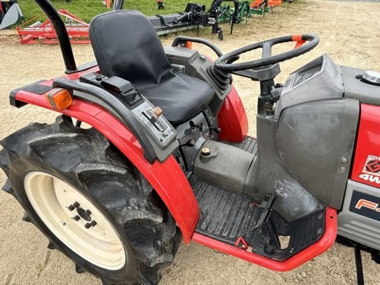 Micro-tracteur Yanmar F220D – 22 CV – 4RM