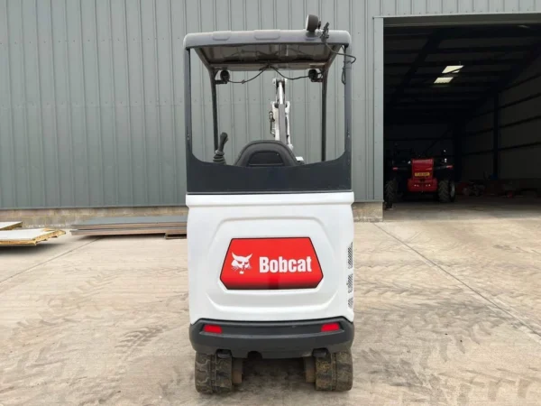 Mini-pelle Bobcat E17
