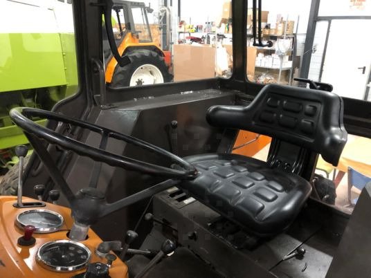 Tracteur Renault 681-4S – 1983 – 65 ch – 4RM