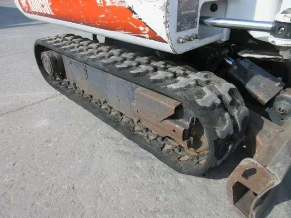 Mini-pelle Bobcat 320