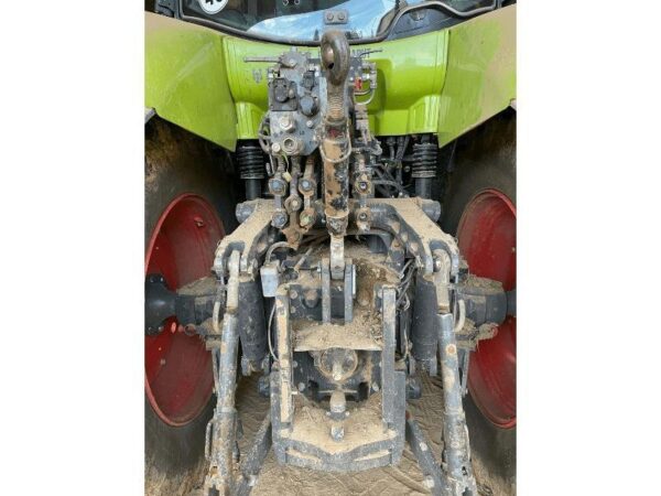 Tracteur Claas AXION 820 CEBIS – 225 ch – 4RM – 2015