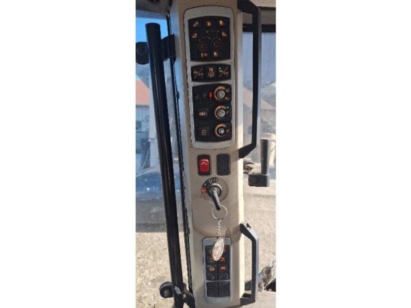 Tracteur Massey Ferguson 5610 – 100 ch – 2013 – 2 150 h