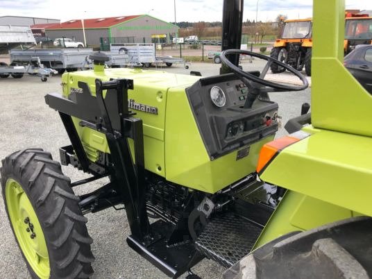 Tracteur Hürlimann H355 avec arceau