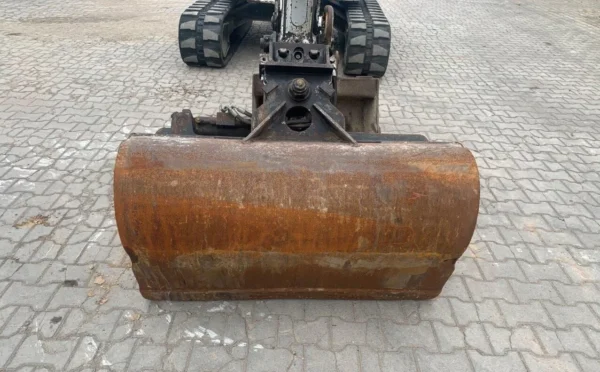 Mini-pelle CATERPILLAR 305C CR