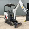 Mini-pelle Bobcat E17