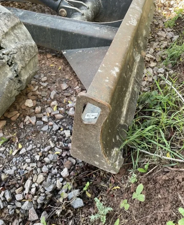 9-8-1.webp Mini-pelles